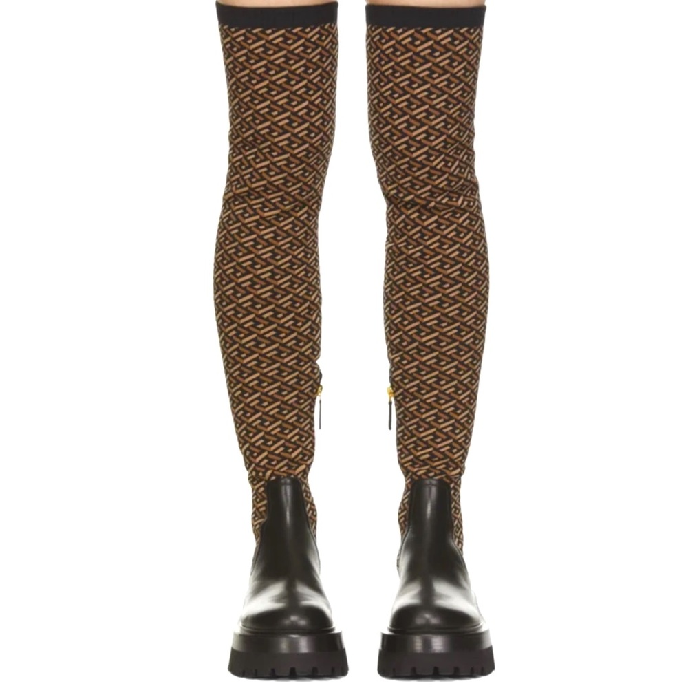 Versace elegant elastic fabric pattern never worn with tag and duster